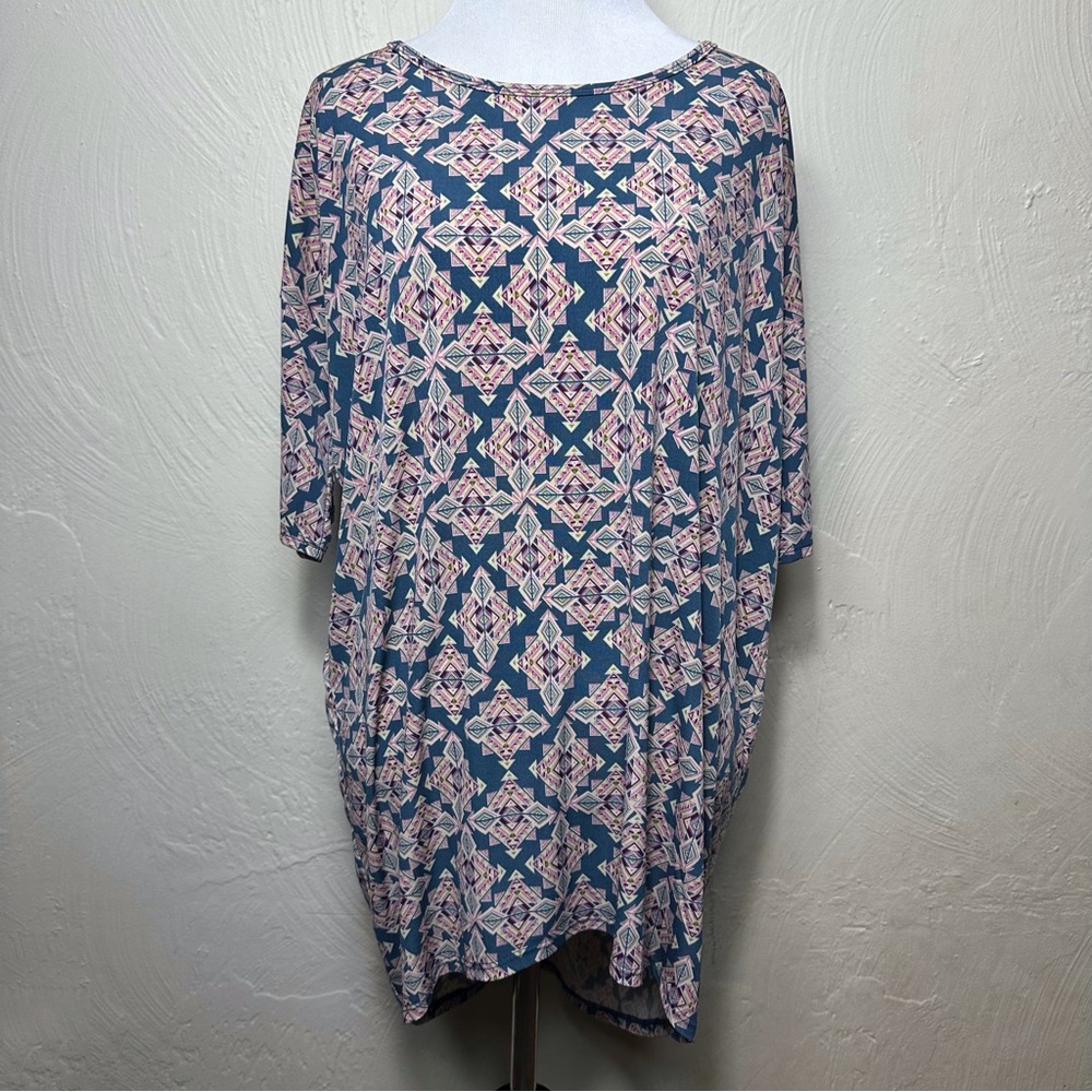 LuLaRoe Irma Printed Tunic Top XS!